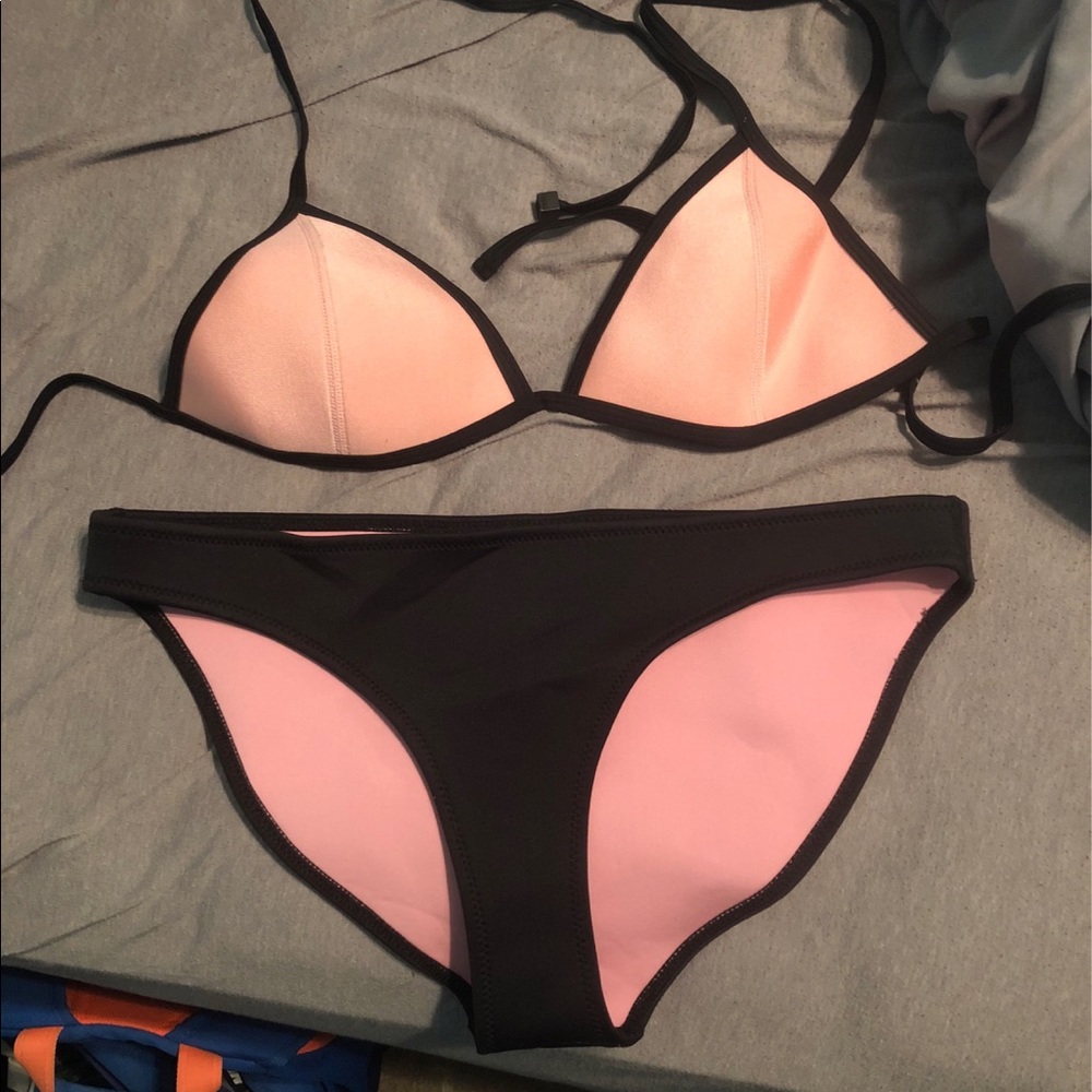 Triangl suit!!